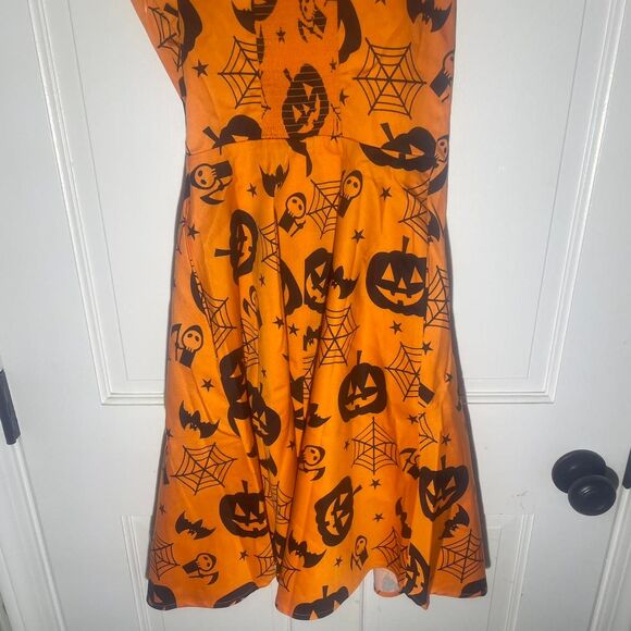 NWOT Women's Halloween Dress Orange Black Dress Pumpkin Spiderweb Mini Goobgs - Picture 7 of 9